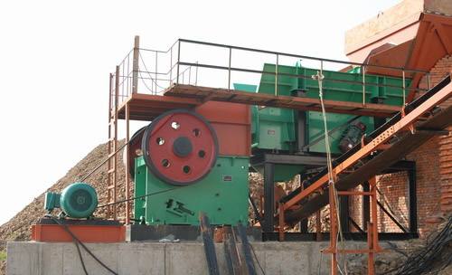 破碎機(jī)現(xiàn)場(chǎng)